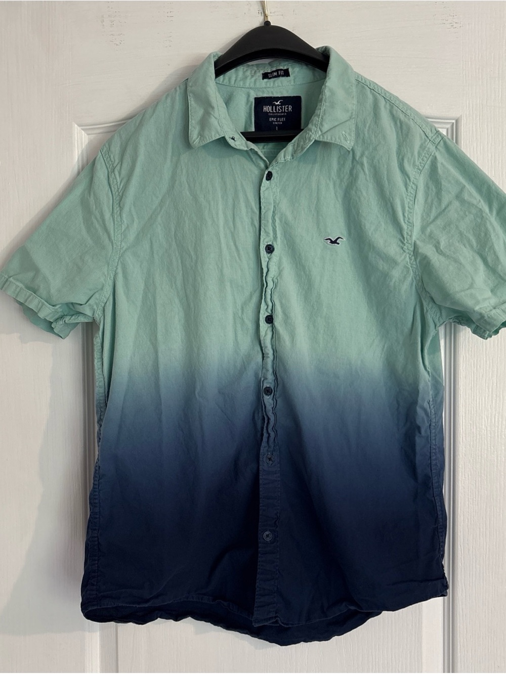 Hollister Mint to Navy Ombre Short Sleeve Button-Up Shirt